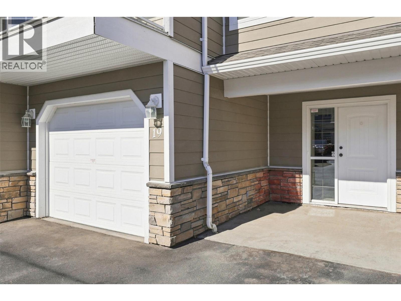 1885 Grasslands Boulevard Unit# 19, Kamloops, British Columbia  V2B 0B8 - Photo 11 - 10400577