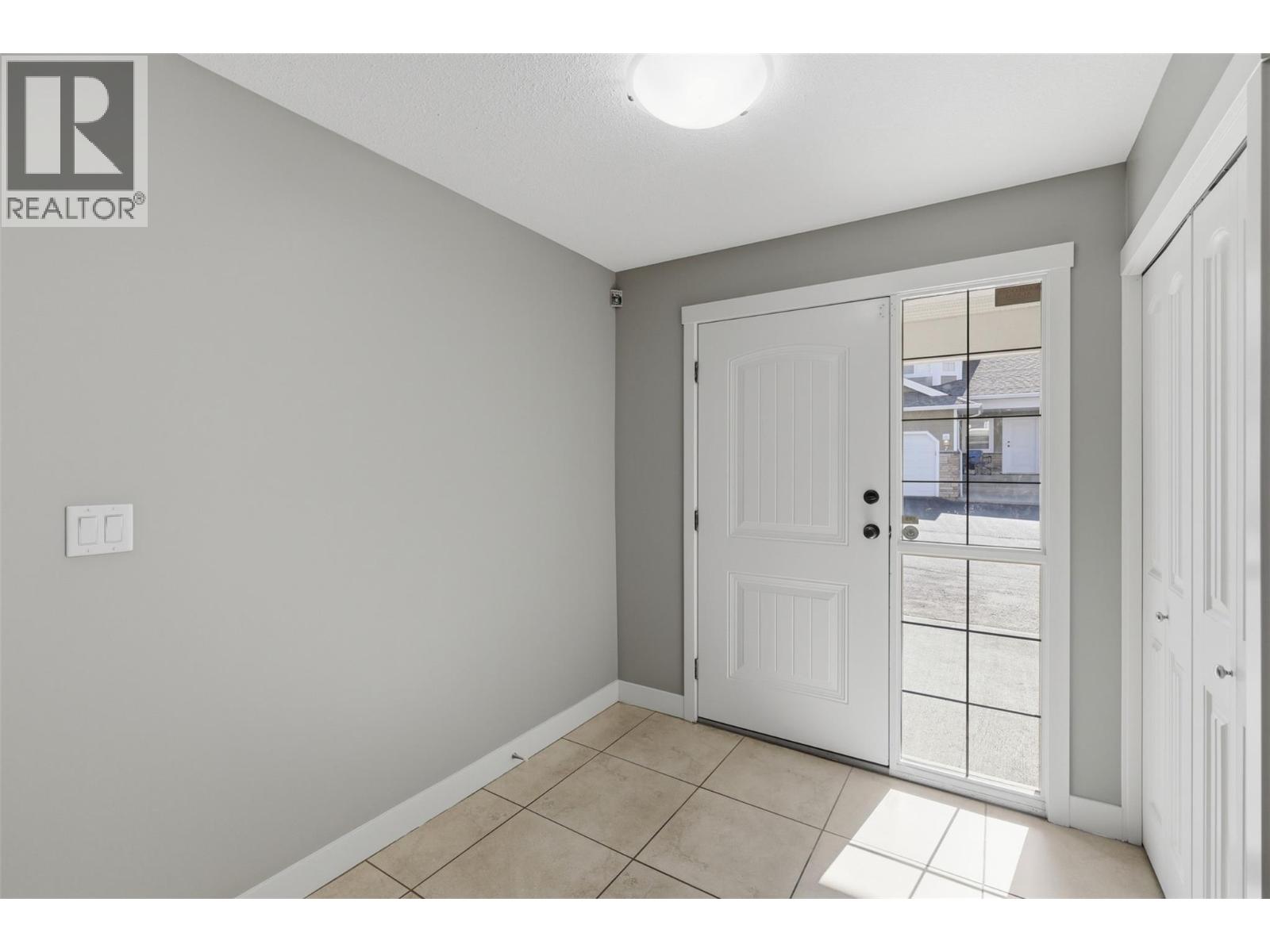 1885 Grasslands Boulevard Unit# 19, Kamloops, British Columbia  V2B 0B8 - Photo 13 - 10400577