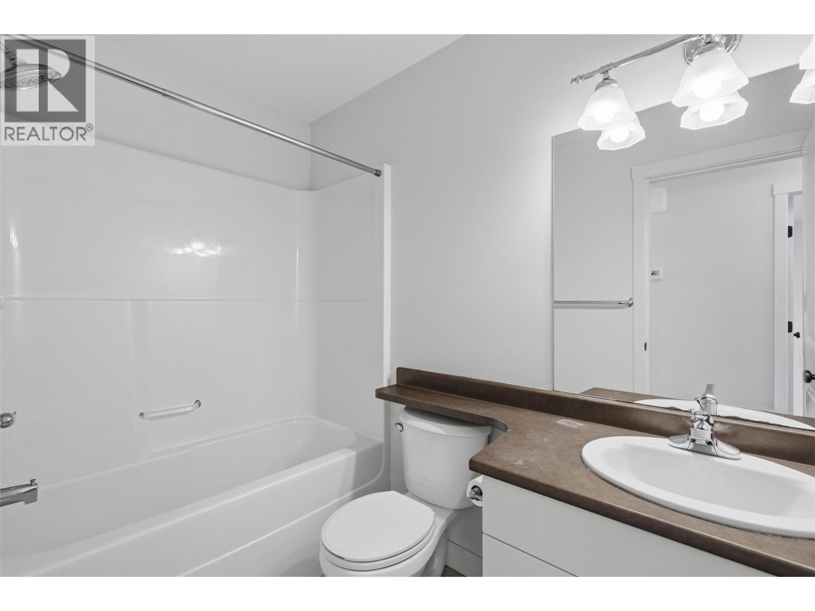 1885 Grasslands Boulevard Unit# 19, Kamloops, British Columbia  V2B 0B8 - Photo 32 - 10400577