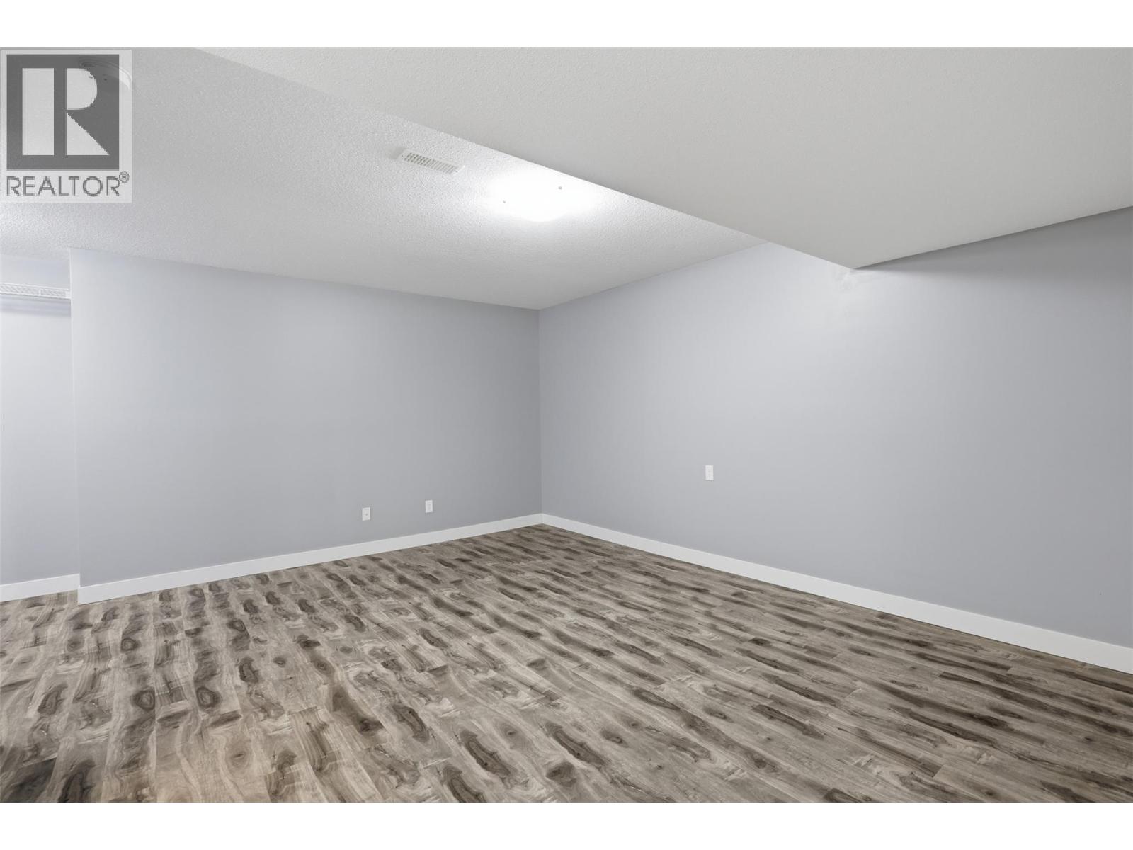 1885 Grasslands Boulevard Unit# 19, Kamloops, British Columbia  V2B 0B8 - Photo 33 - 10400577