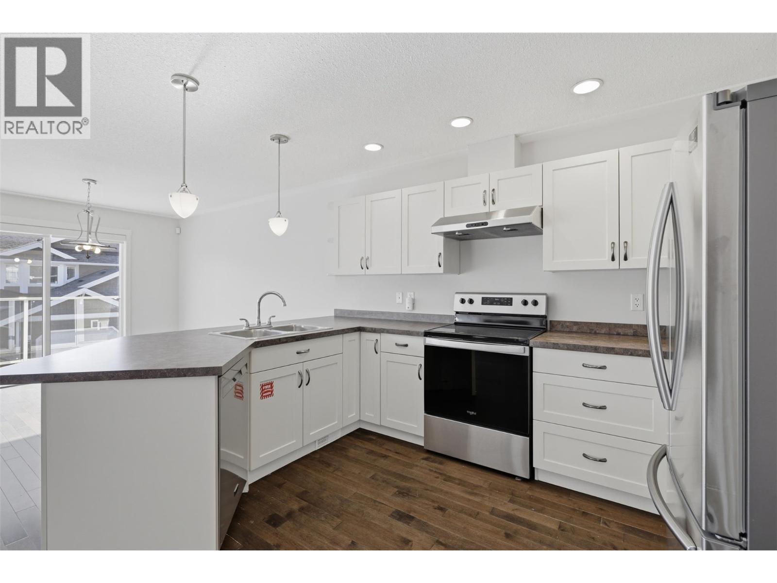 1885 Grasslands Boulevard Unit# 19, Kamloops, British Columbia  V2B 0B8 - Photo 7 - 10400577