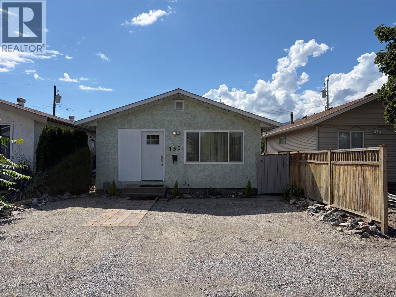 750 Revelstoke Avenue, Penticton, British Columbia  V2A 2J2 - Photo 2 - 10400004