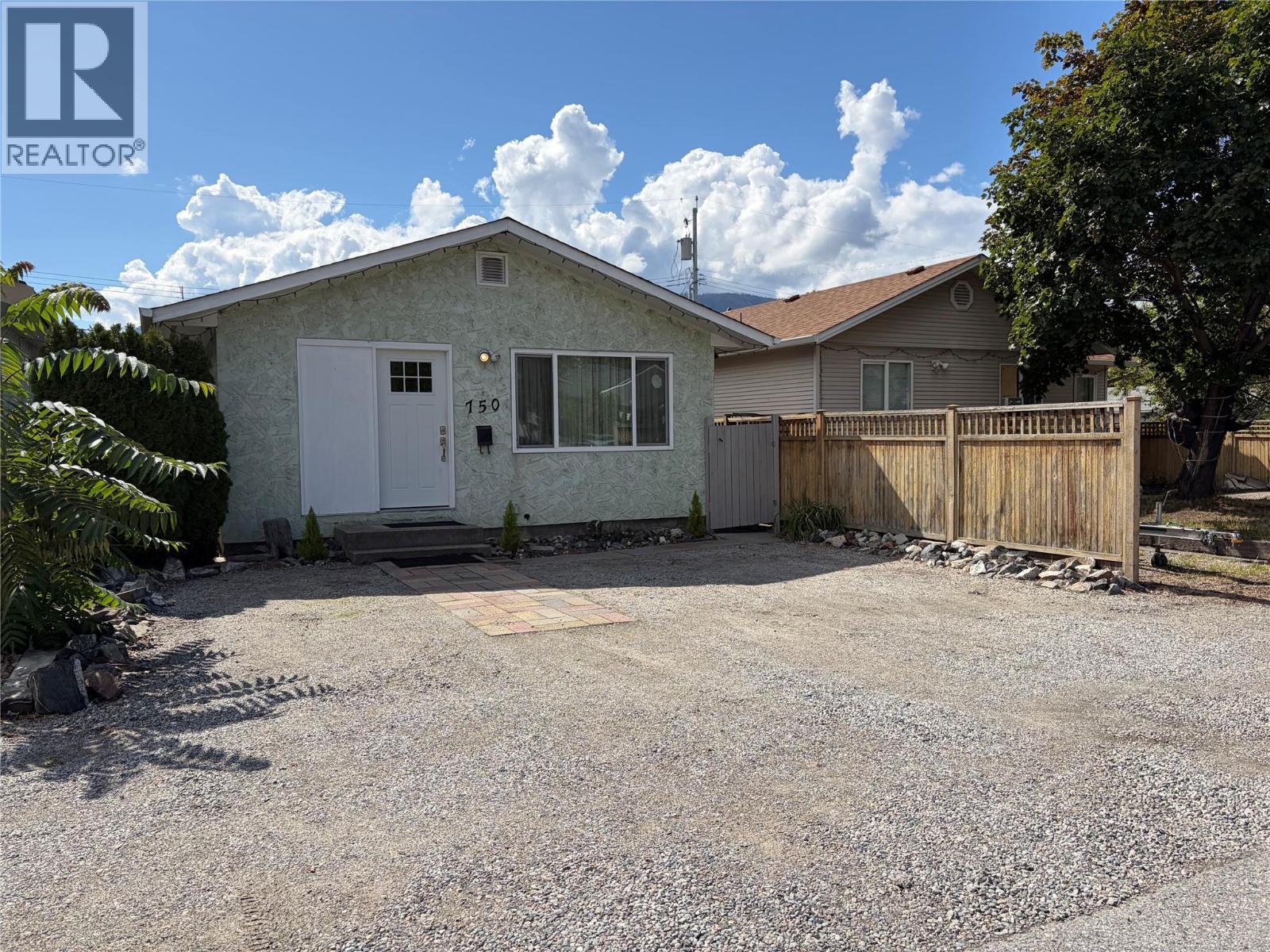 750 Revelstoke Avenue, Penticton, British Columbia  V2A 2J2 - Photo 3 - 10400004