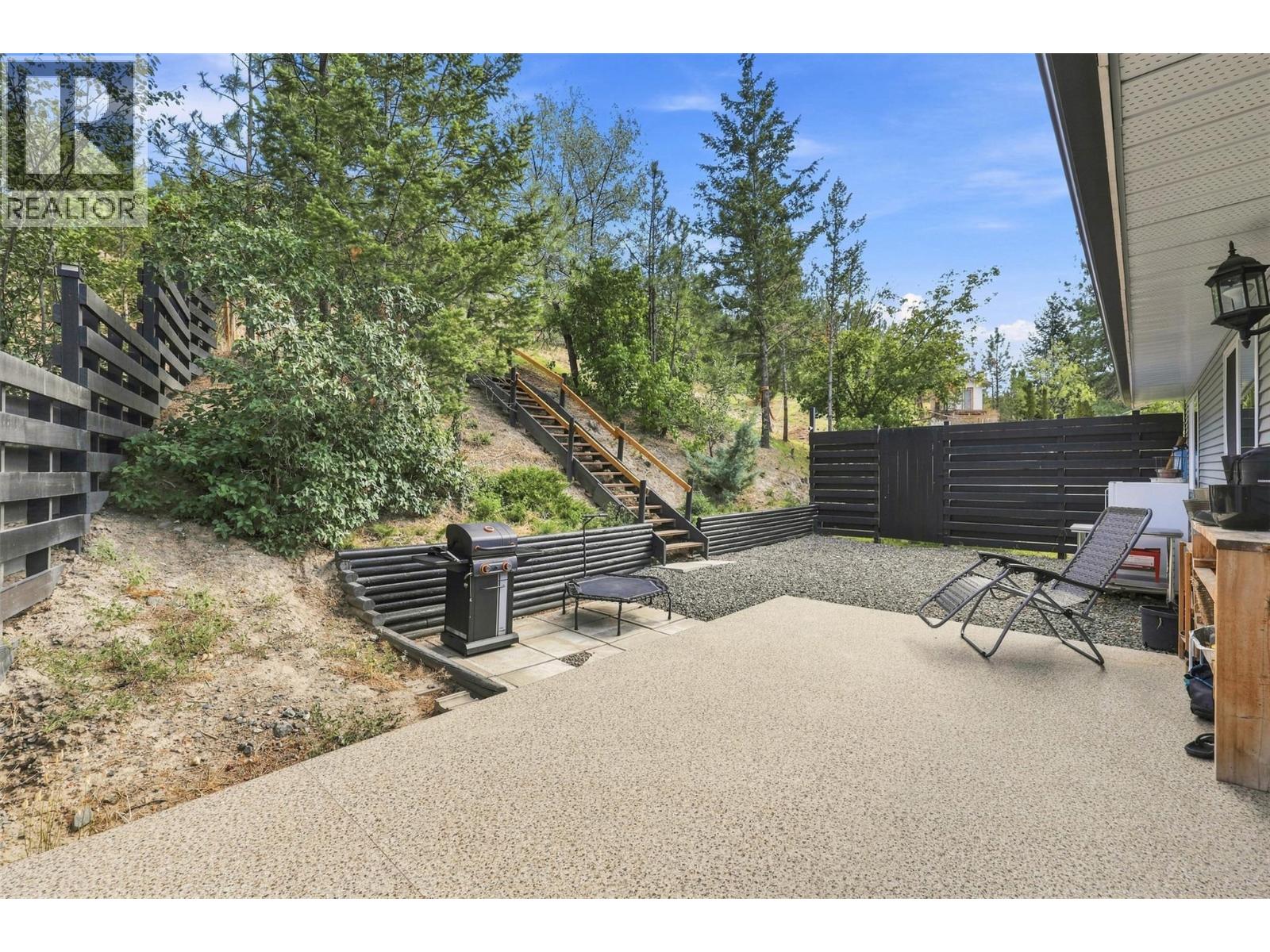 5545 Clearview Drive, Kamloops, British Columbia  V2C 5G1 - Photo 13 - 10400000