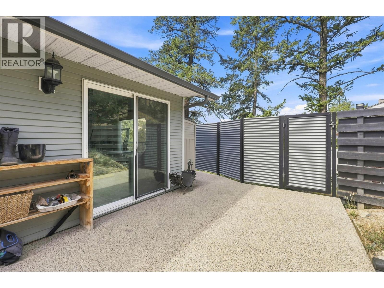 5545 Clearview Drive, Kamloops, British Columbia  V2C 5G1 - Photo 16 - 10400000