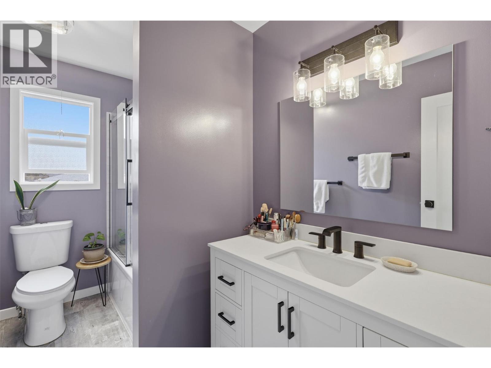 5545 Clearview Drive, Kamloops, British Columbia  V2C 5G1 - Photo 25 - 10400000