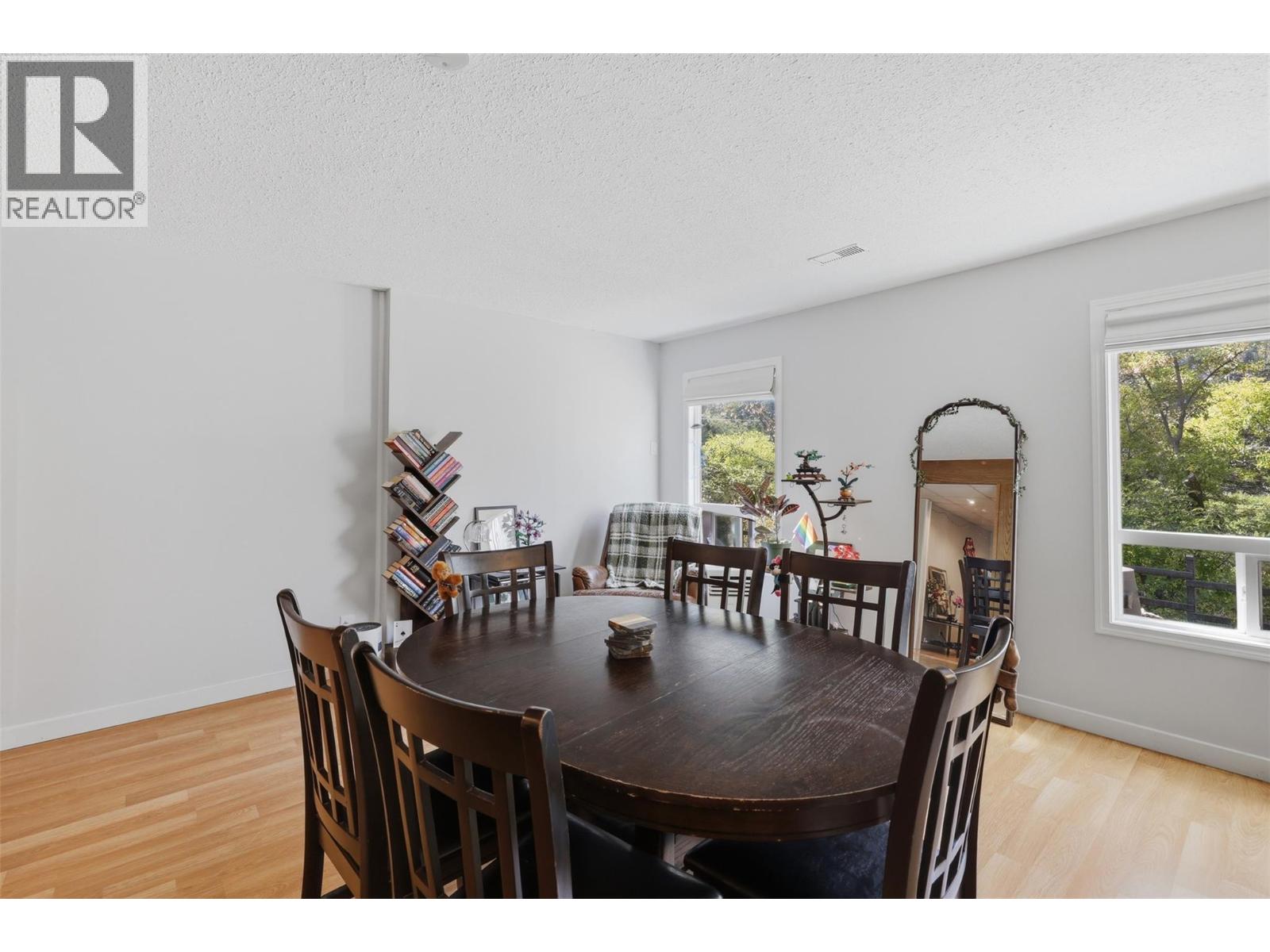 5545 Clearview Drive, Kamloops, British Columbia  V2C 5G1 - Photo 31 - 10400000