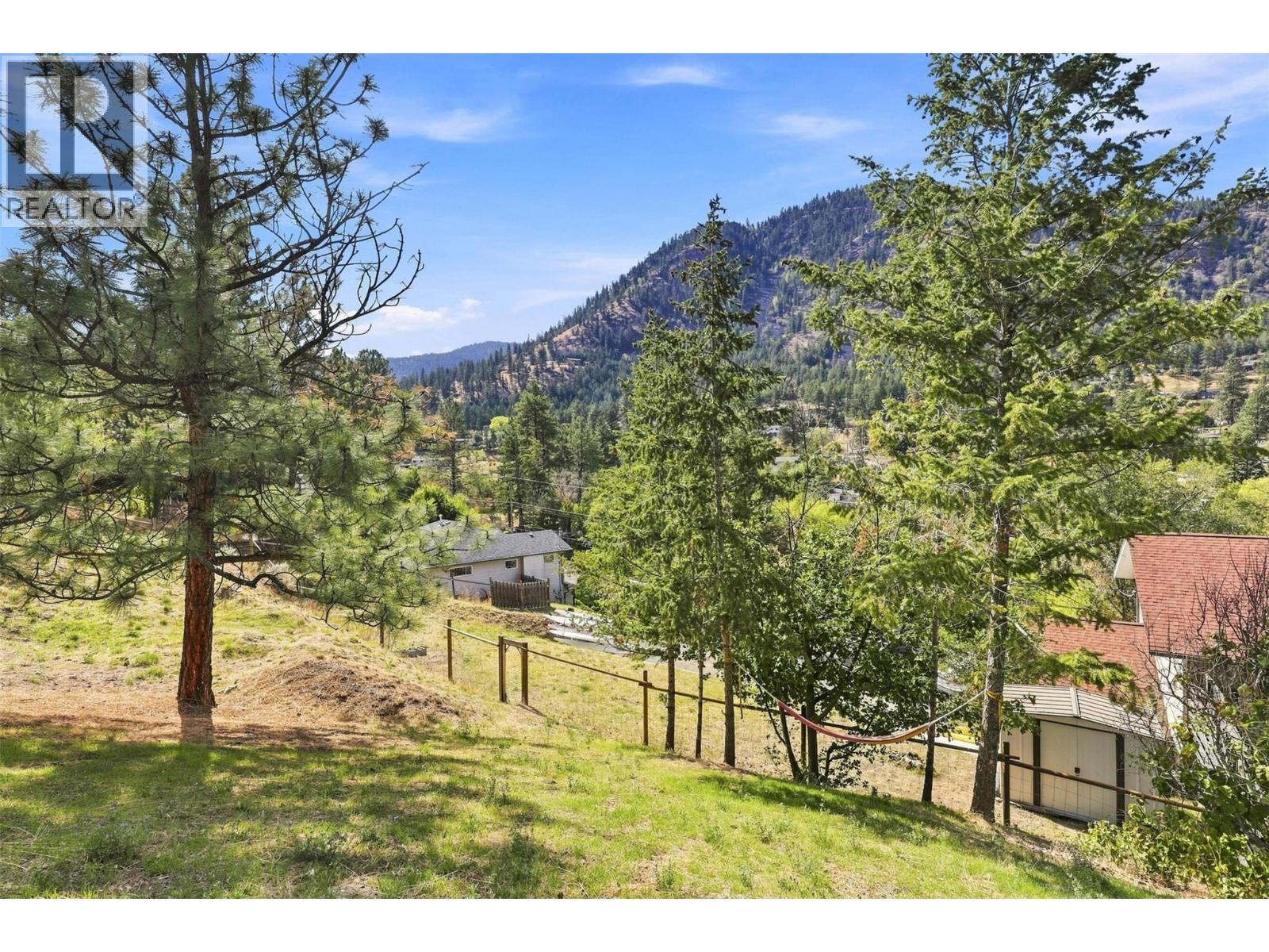 5545 Clearview Drive, Kamloops, British Columbia  V2C 5G1 - Photo 48 - 10400000