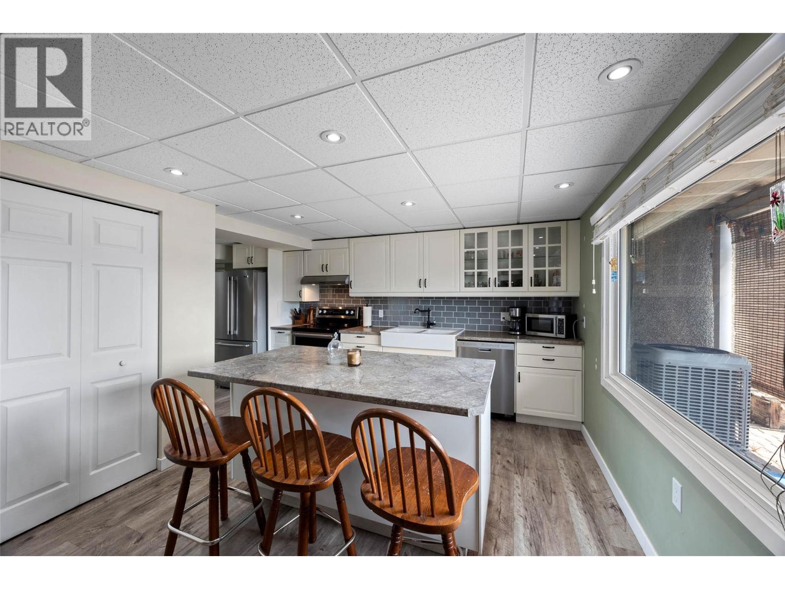 1019 Moncton Avenue, Kamloops, British Columbia  V2B 1S5 - Photo 24 - 10396896