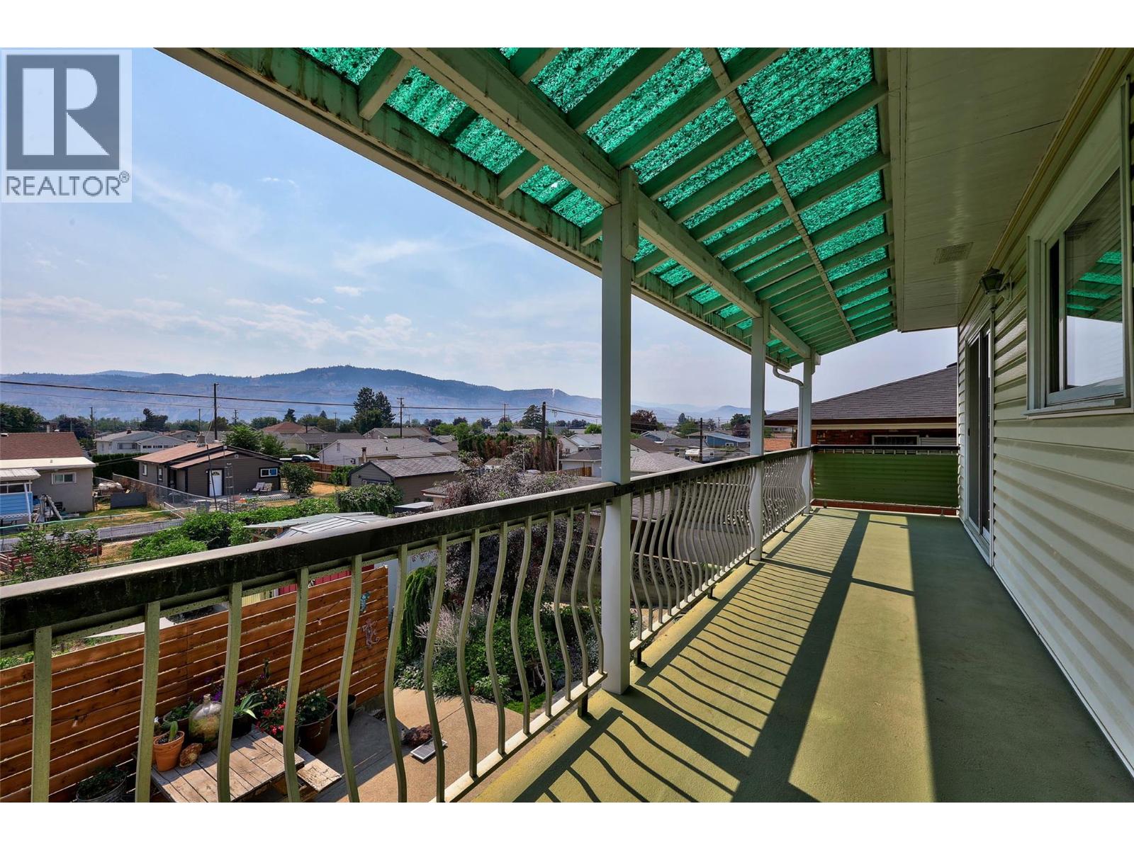 1019 Moncton Avenue, Kamloops, British Columbia  V2B 1S5 - Photo 35 - 10396896