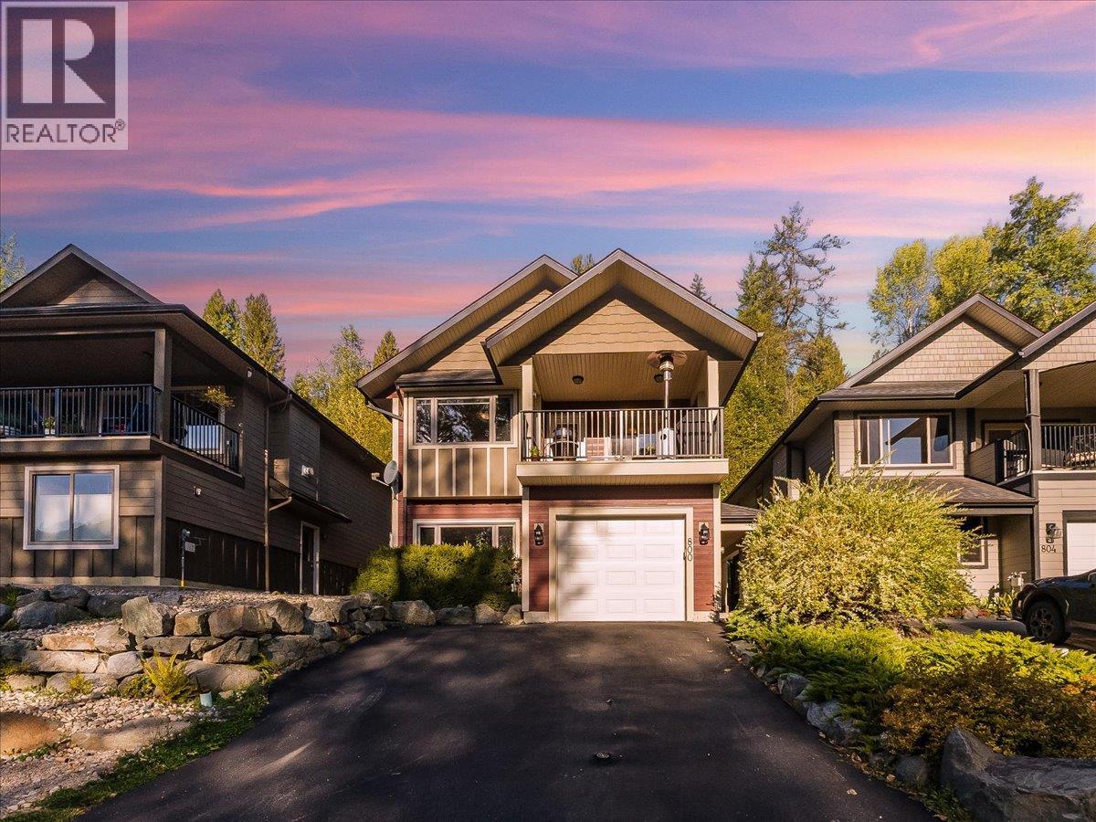 800a Redstone Drive, Rossland, British Columbia  V0G 1Y0 - Photo 1 - 10400629