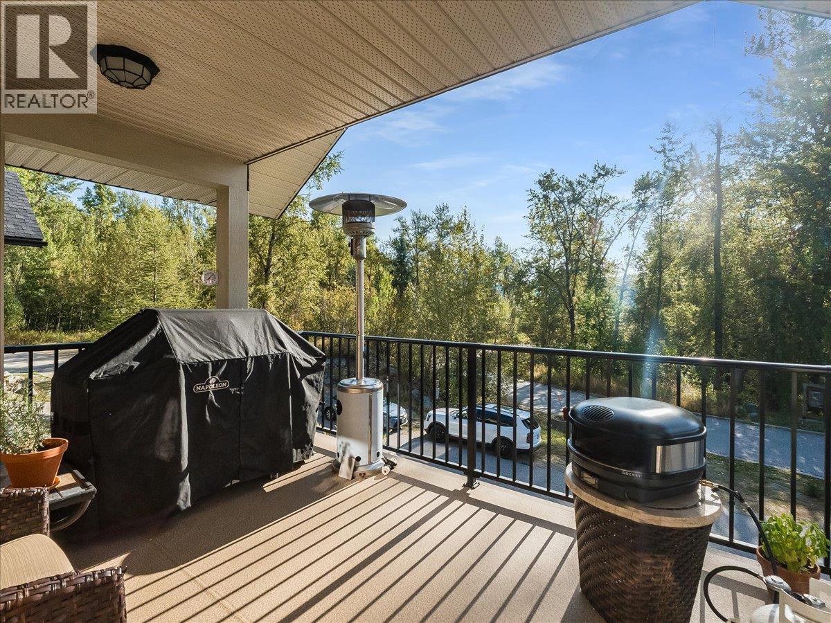 800a Redstone Drive, Rossland, British Columbia  V0G 1Y0 - Photo 21 - 10400629