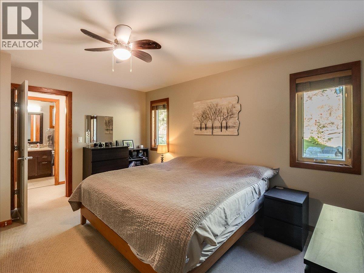 800a Redstone Drive, Rossland, British Columbia  V0G 1Y0 - Photo 27 - 10400629