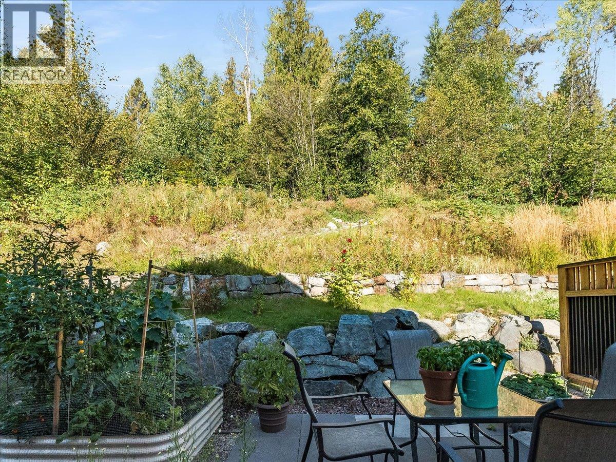 800a Redstone Drive, Rossland, British Columbia  V0G 1Y0 - Photo 32 - 10400629
