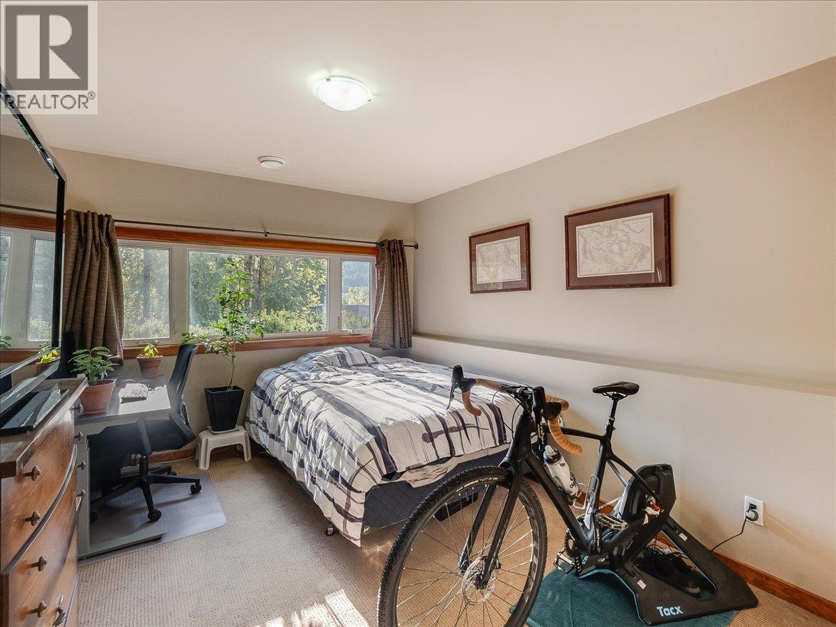 800a Redstone Drive, Rossland, British Columbia  V0G 1Y0 - Photo 5 - 10400629