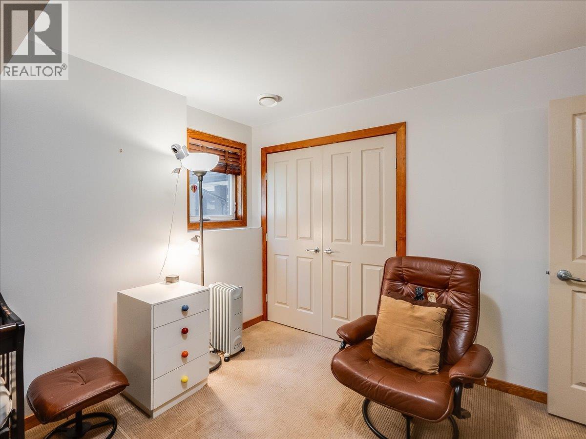 800a Redstone Drive, Rossland, British Columbia  V0G 1Y0 - Photo 8 - 10400629