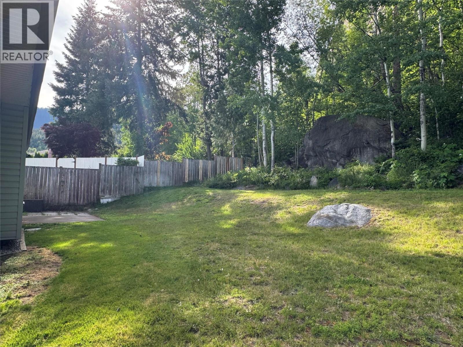 1479 37th Street, Castlegar, British Columbia  V1N 4J5 - Photo 51 - 10399764