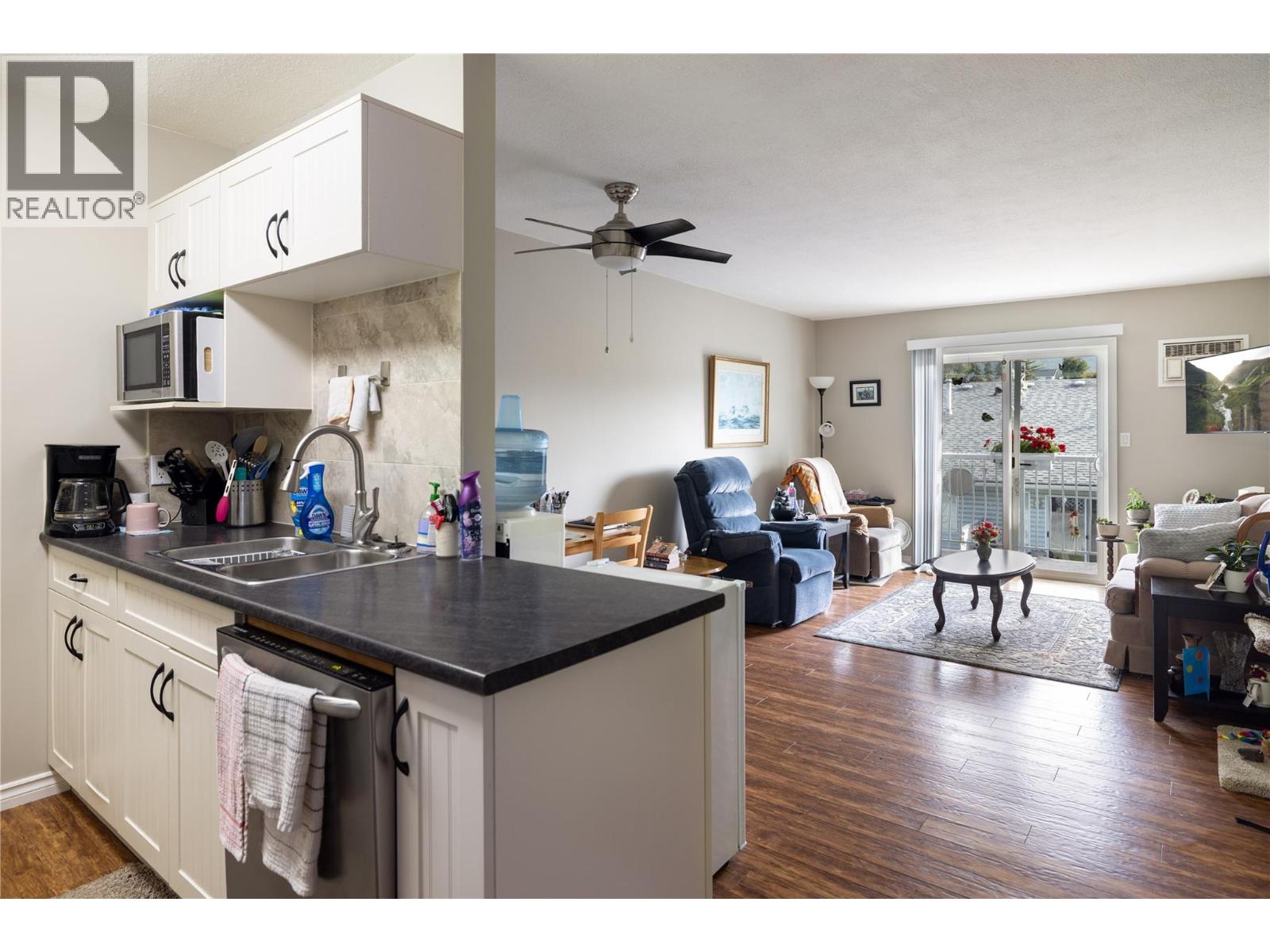 2985 Smith Drive Unit# 207, Armstrong, British Columbia  V4Y 0K6 - Photo 3 - 10400539