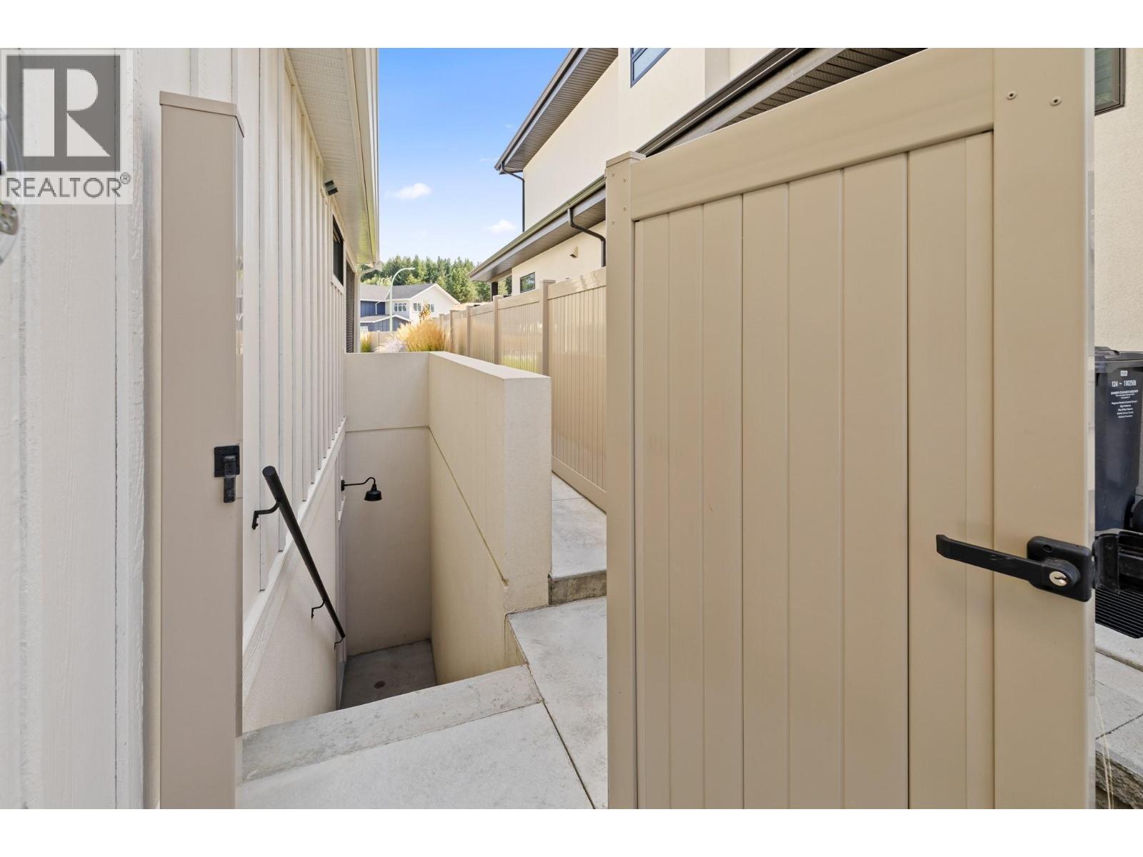 4231 Russo Street, Kelowna, British Columbia  V1W 0C6 - Photo 45 - 10400152