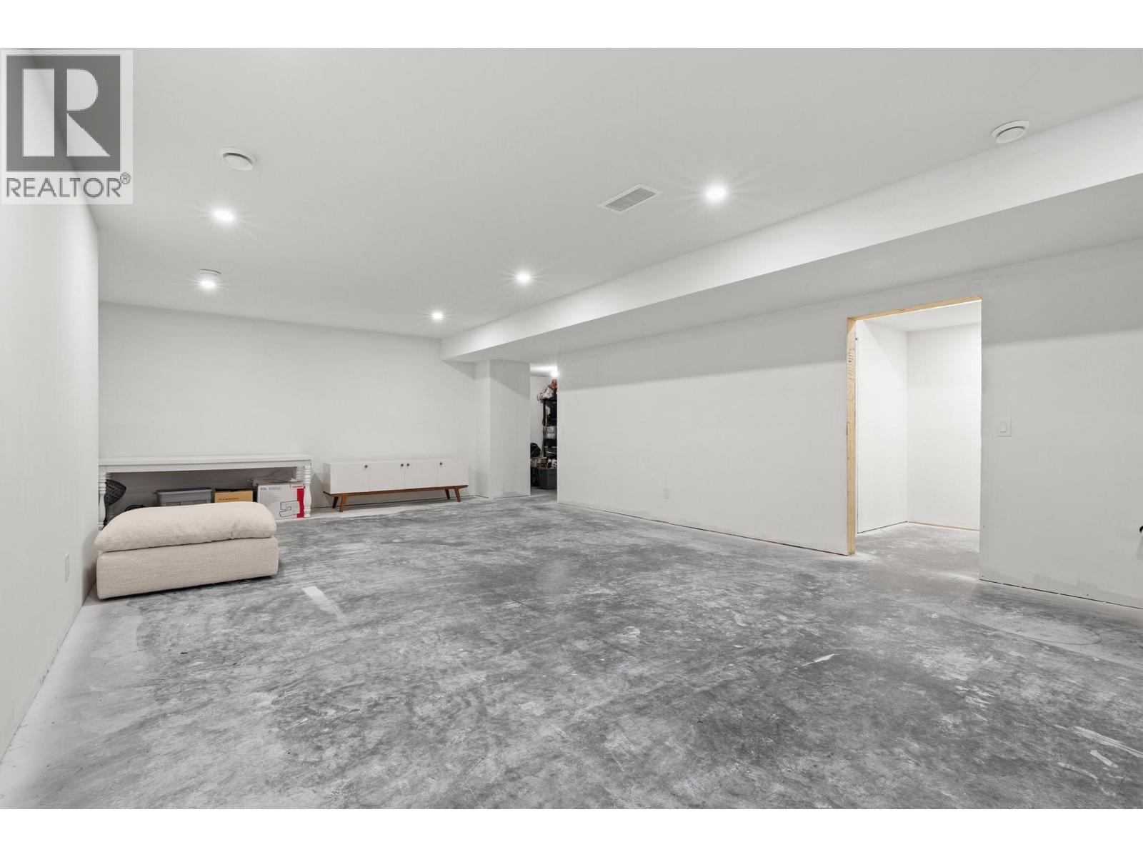 4231 Russo Street, Kelowna, British Columbia  V1W 0C6 - Photo 48 - 10400152