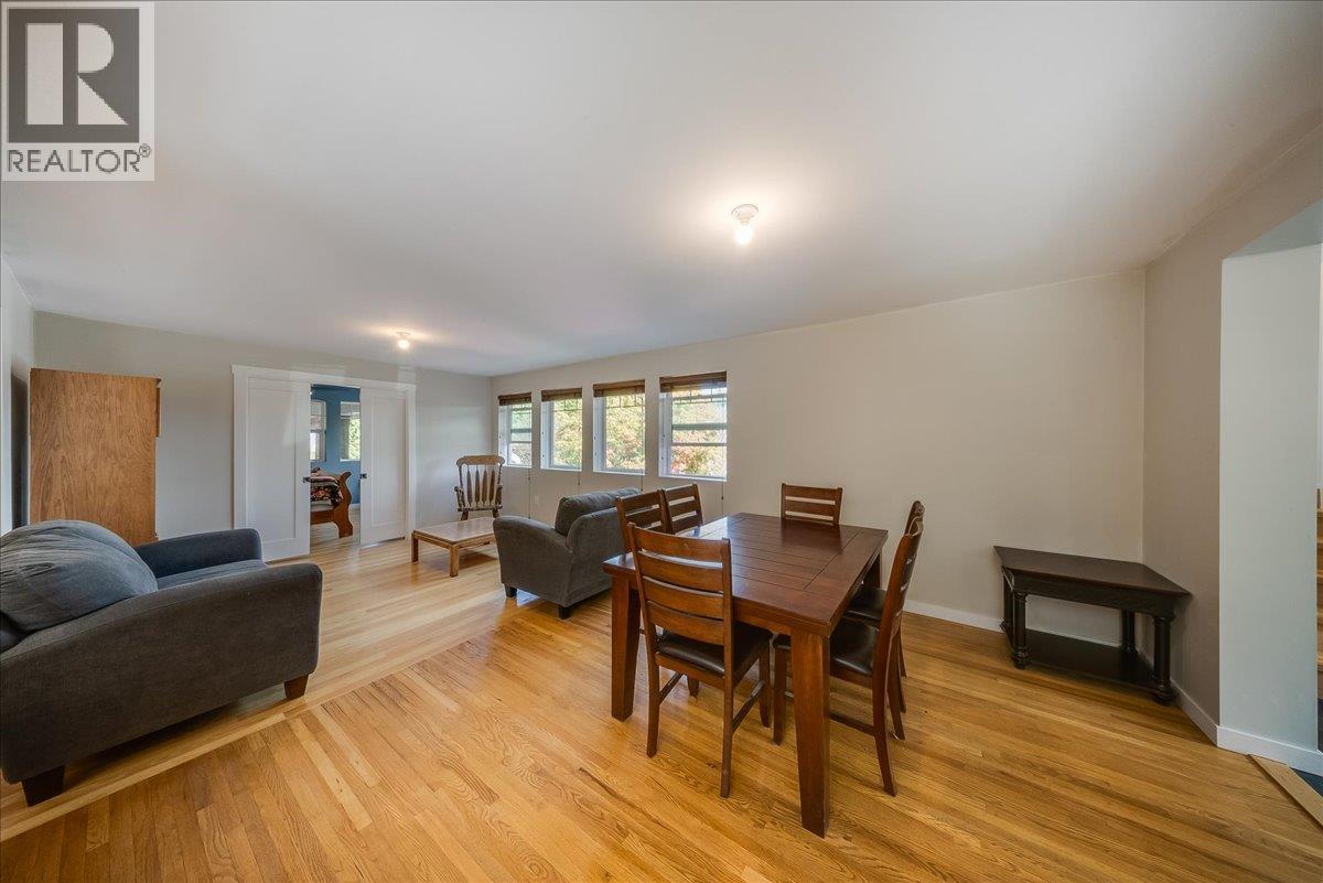 2460 Fourth Avenue, Rossland, British Columbia  V0G 1Y0 - Photo 11 - 10400638