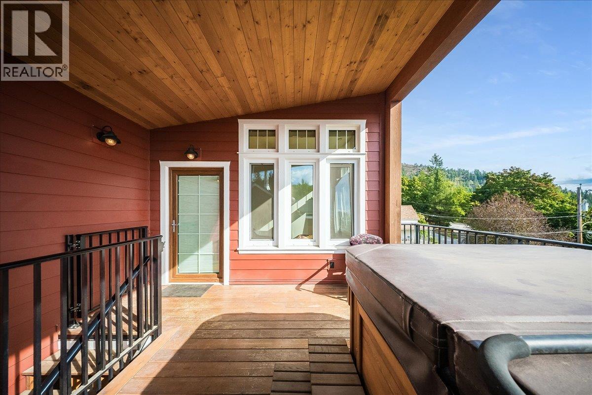 2460 Fourth Avenue, Rossland, British Columbia  V0G 1Y0 - Photo 39 - 10400638