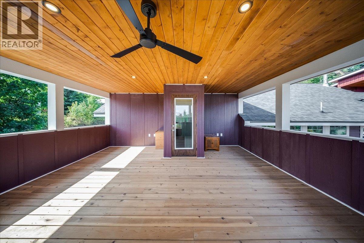 2460 Fourth Avenue, Rossland, British Columbia  V0G 1Y0 - Photo 9 - 10400638