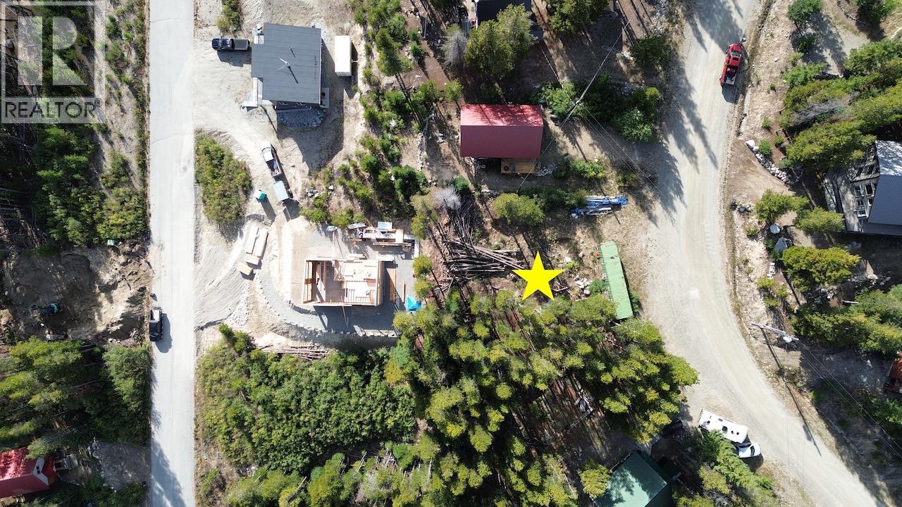 300 Cougar Road, Oliver, British Columbia  V0H 1T8 - Photo 2 - 10400705