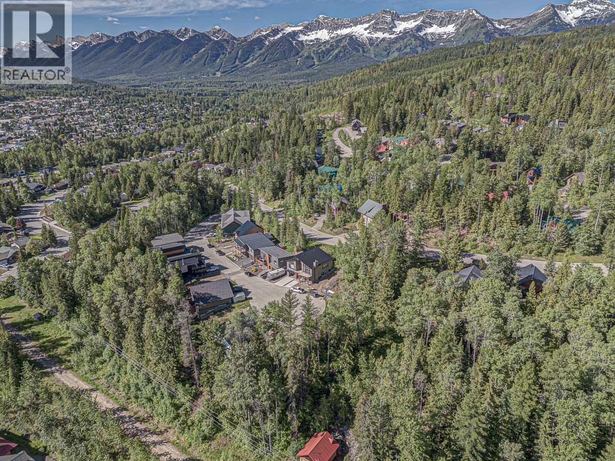 9 Alpine Trail Place, Fernie, British Columbia  V0B 1M5 - Photo 10 - 10400657