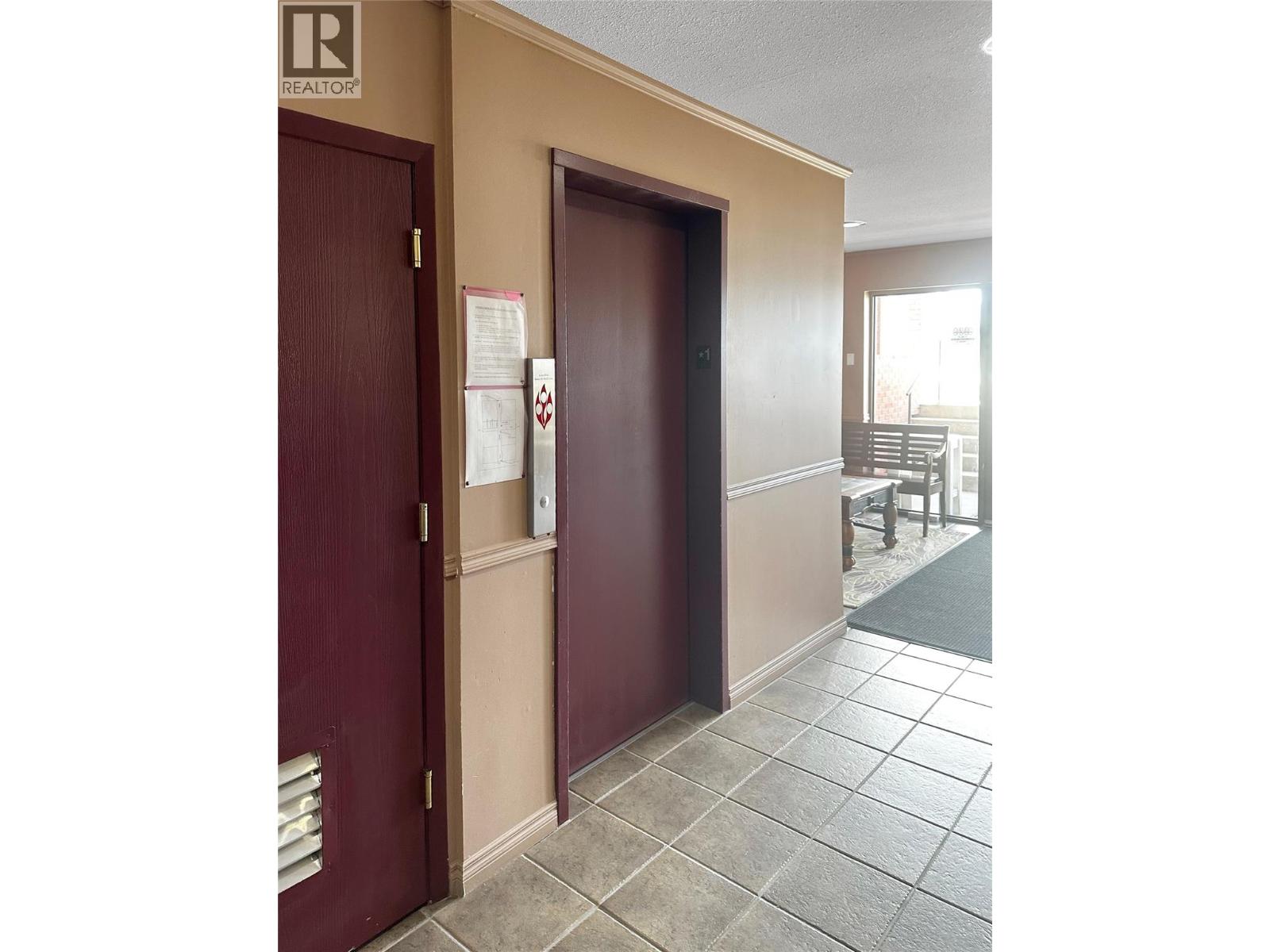 112 17th  S Avenue Unit# 404, Cranbrook, British Columbia  V1C 3A5 - Photo 3 - 10400590