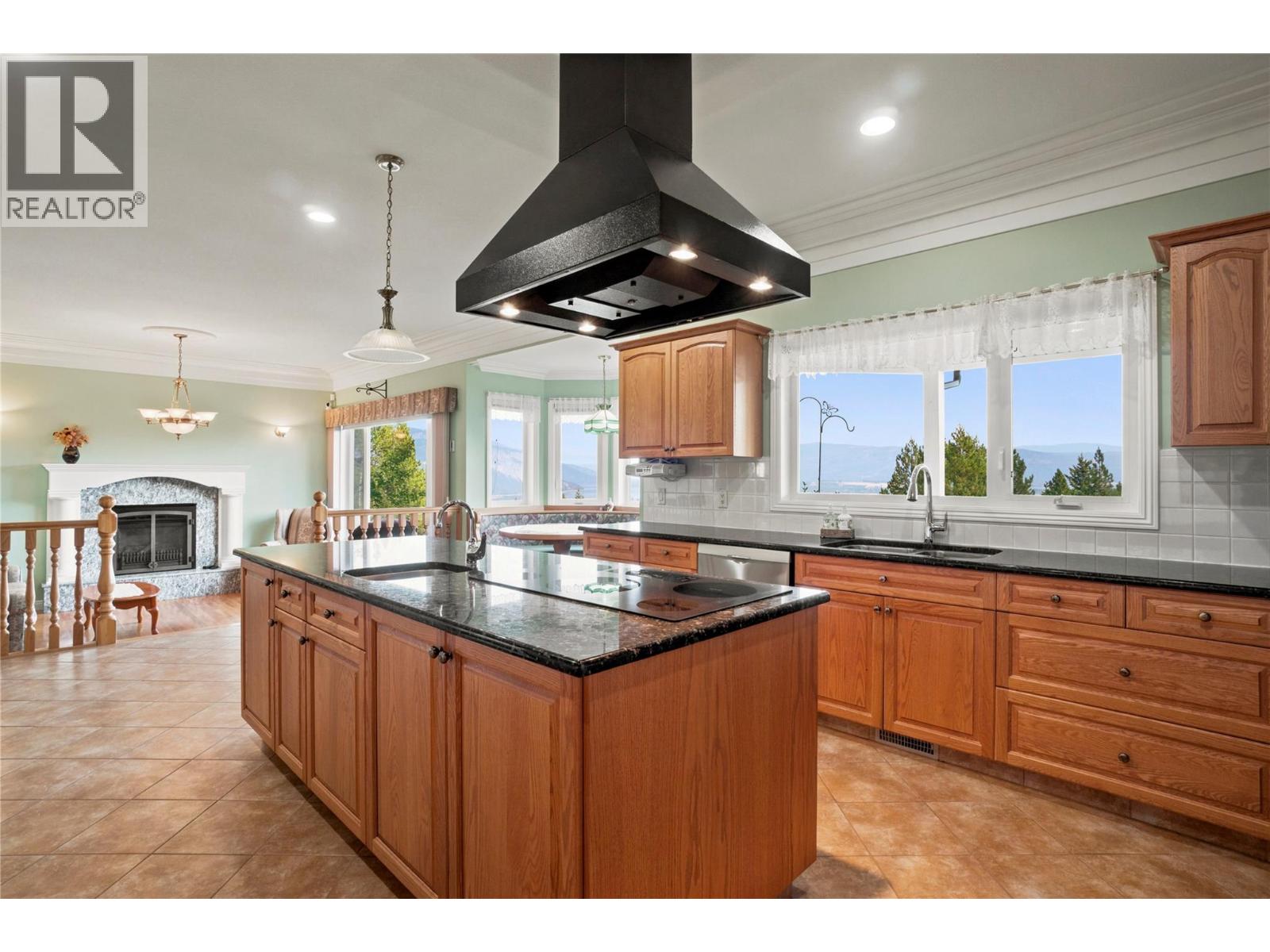 3801 65 Street Nw, Salmon Arm, British Columbia  V1E 3A8 - Photo 24 - 10400644