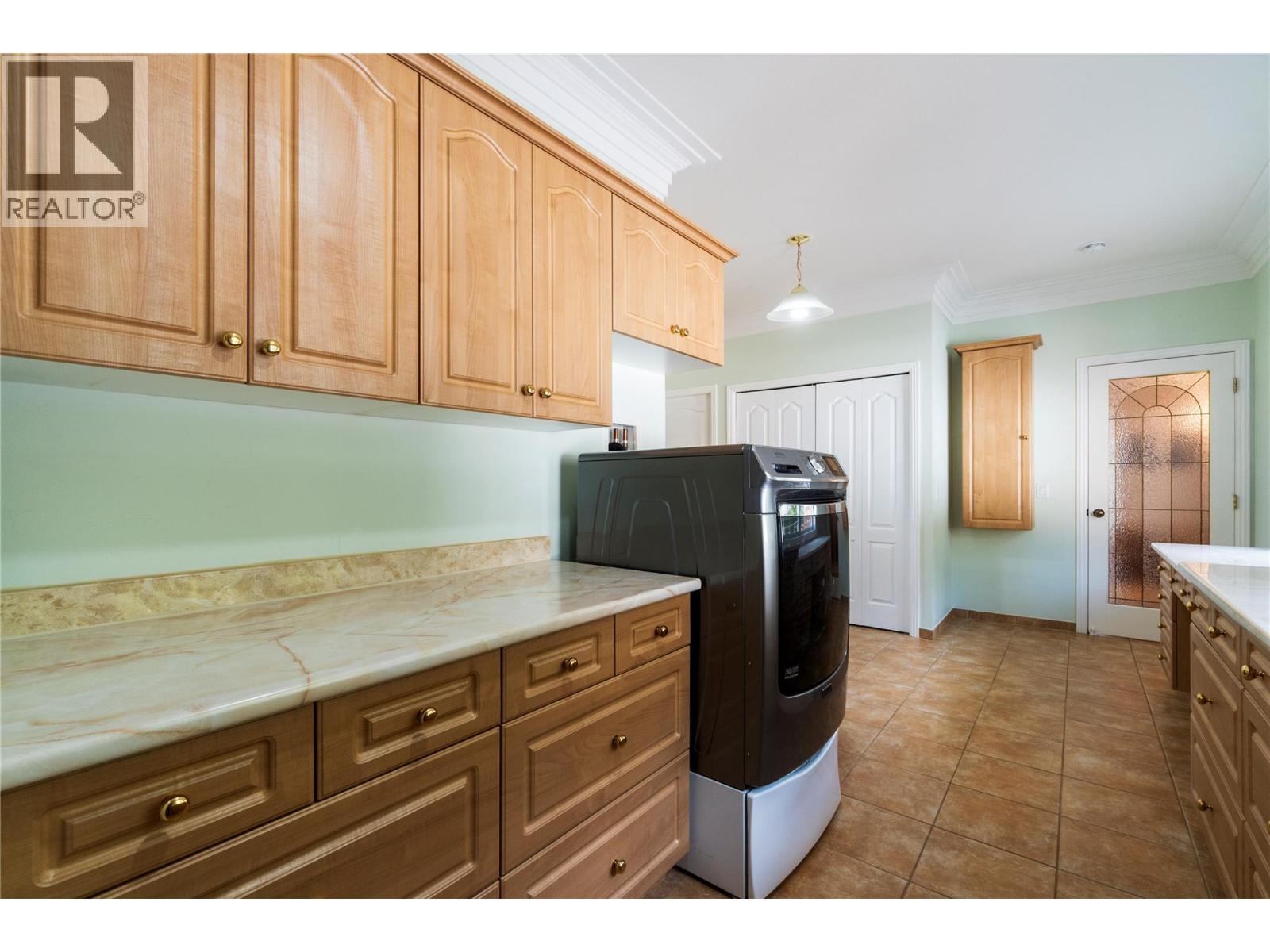 3801 65 Street Nw, Salmon Arm, British Columbia  V1E 3A8 - Photo 42 - 10400644