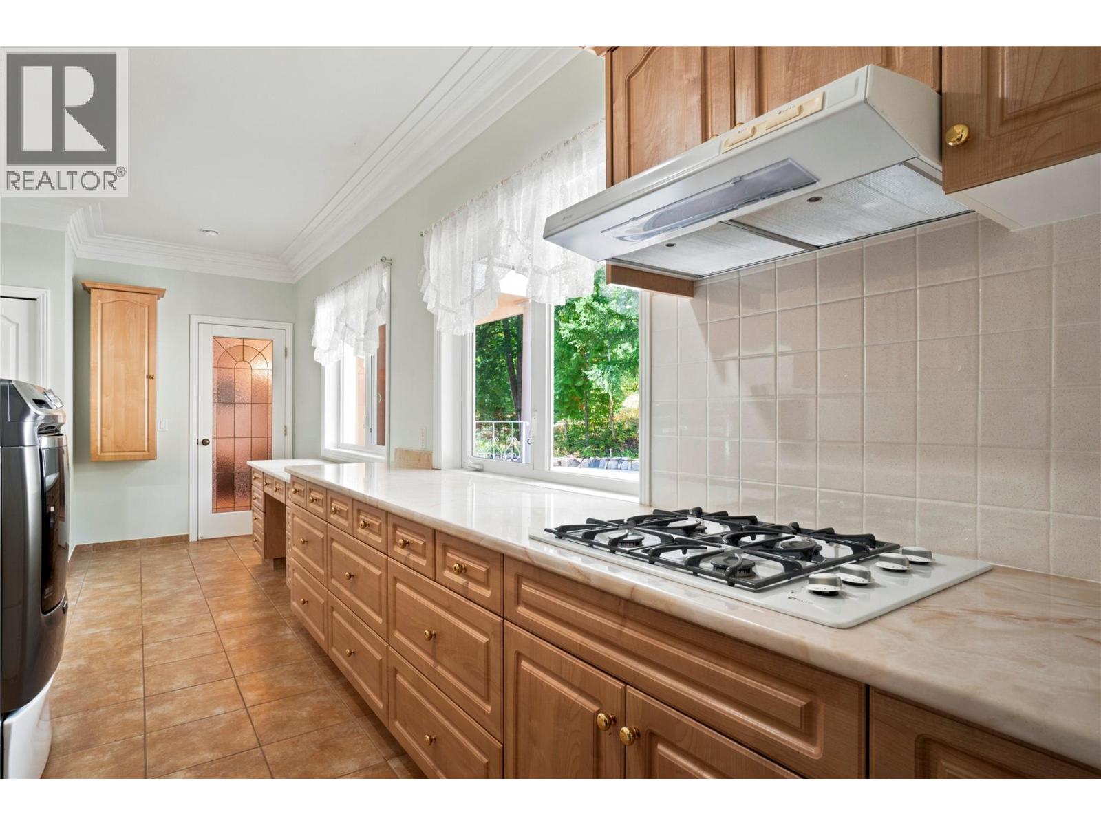 3801 65 Street Nw, Salmon Arm, British Columbia  V1E 3A8 - Photo 43 - 10400644