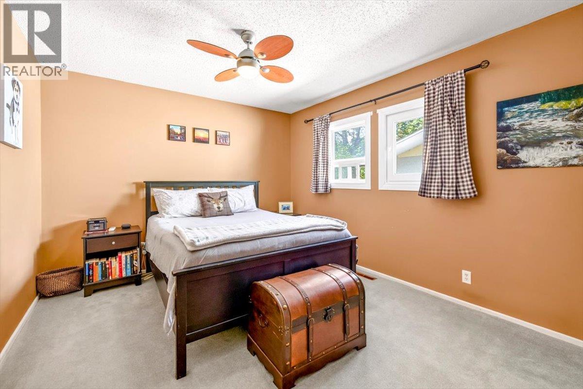 4 Ridgemont Avenue, Fernie, British Columbia  V0B 1M2 - Photo 31 - 10400662