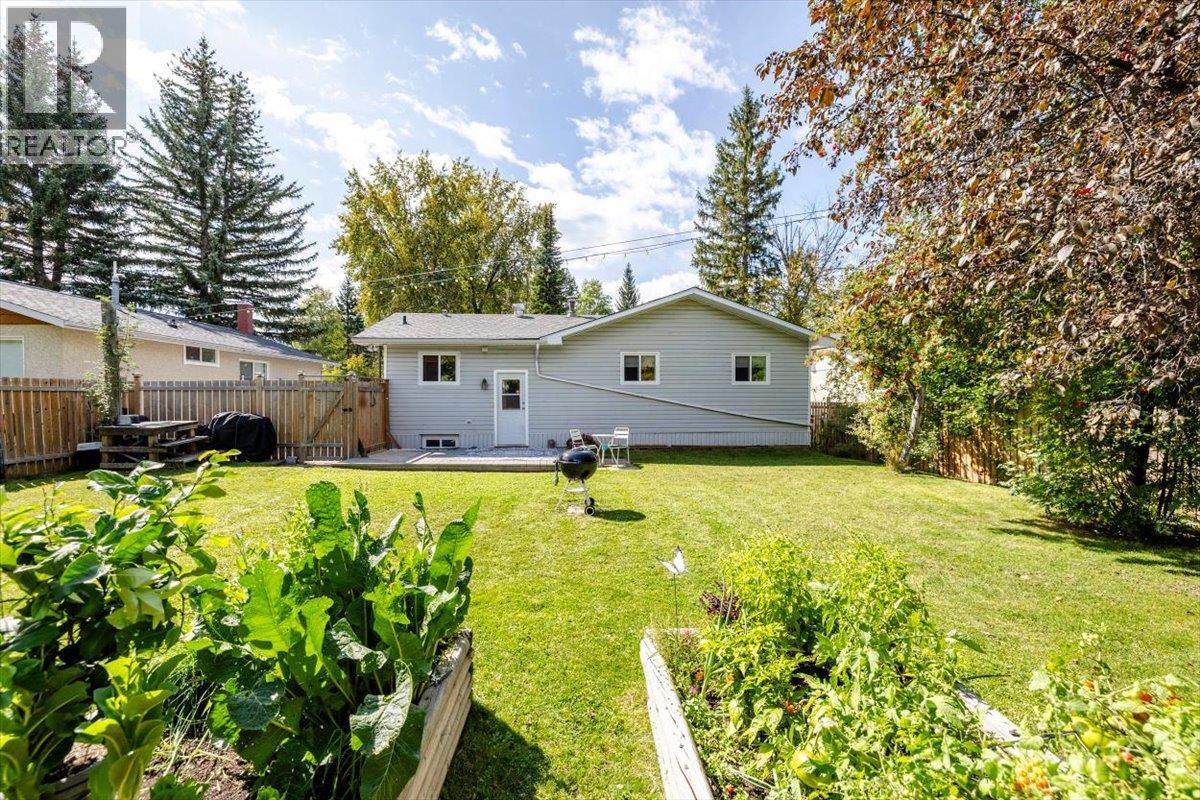 4 Ridgemont Avenue, Fernie, British Columbia  V0B 1M2 - Photo 57 - 10400662