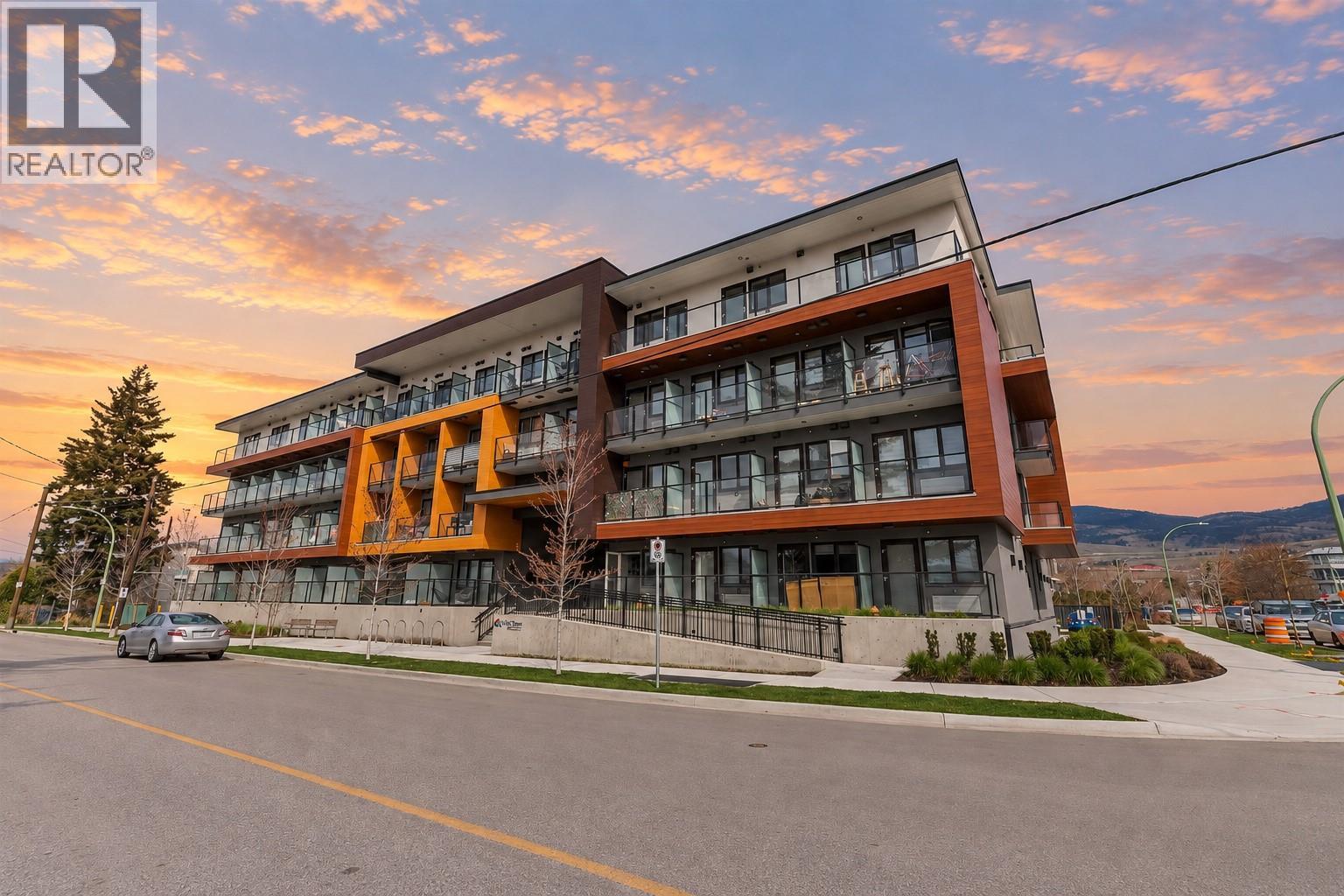 345 Dougall Road N Unit# Ph8, Kelowna, British Columbia  V1X 3K8 - Photo 1 - 10398878