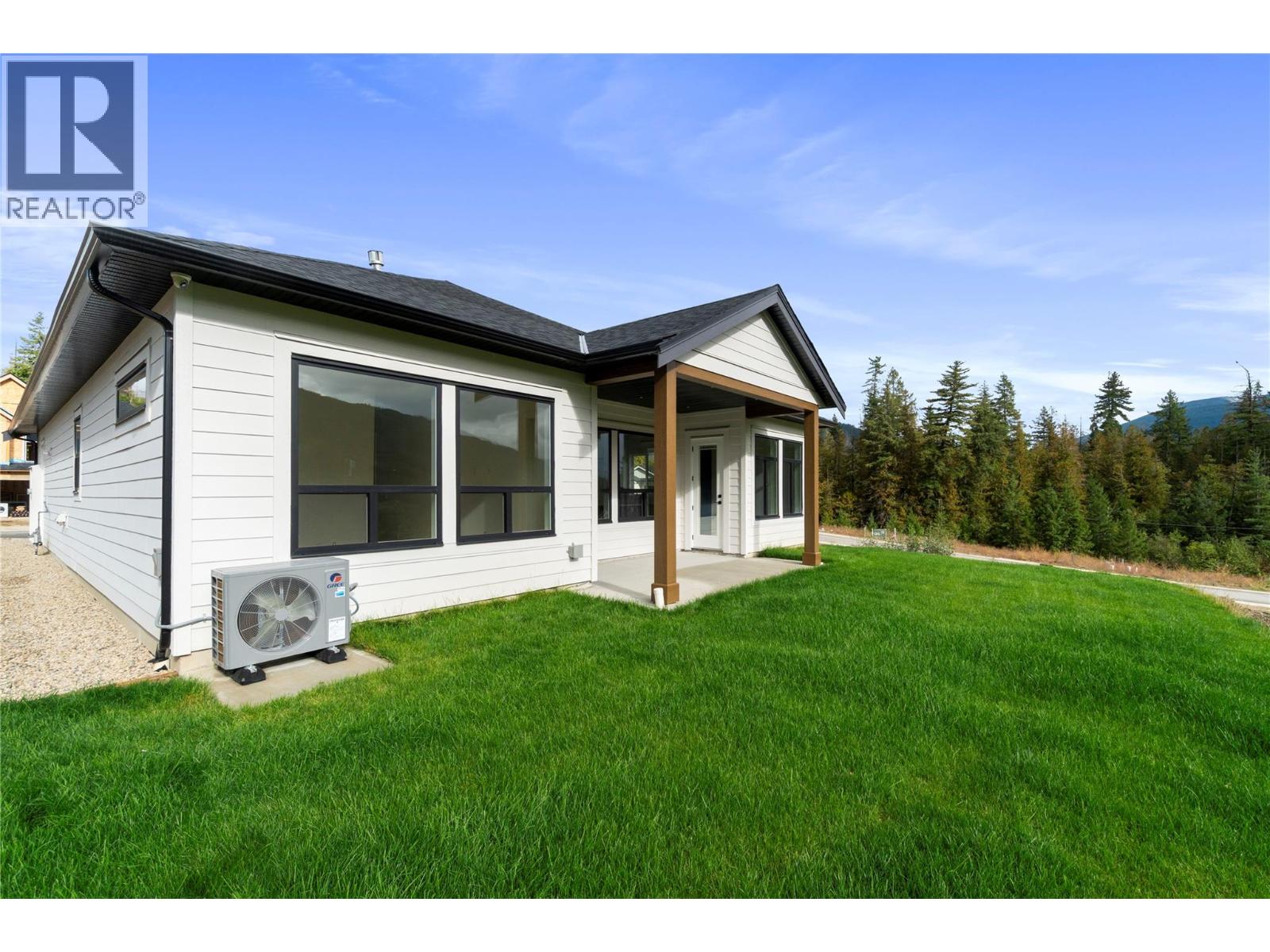 6900 42 Street Ne, Salmon Arm, British Columbia  V0E 1K0 - Photo 36 - 10400650