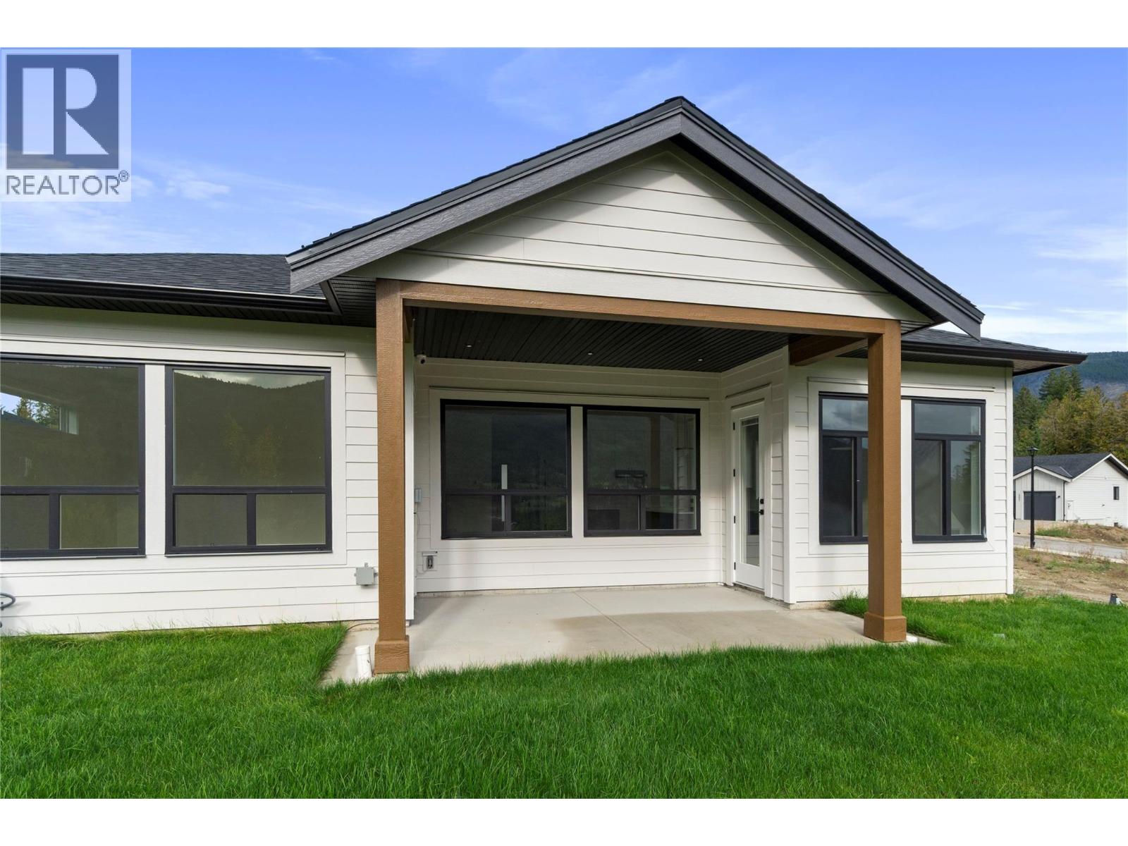 6900 42 Street Ne, Salmon Arm, British Columbia  V0E 1K0 - Photo 37 - 10400650