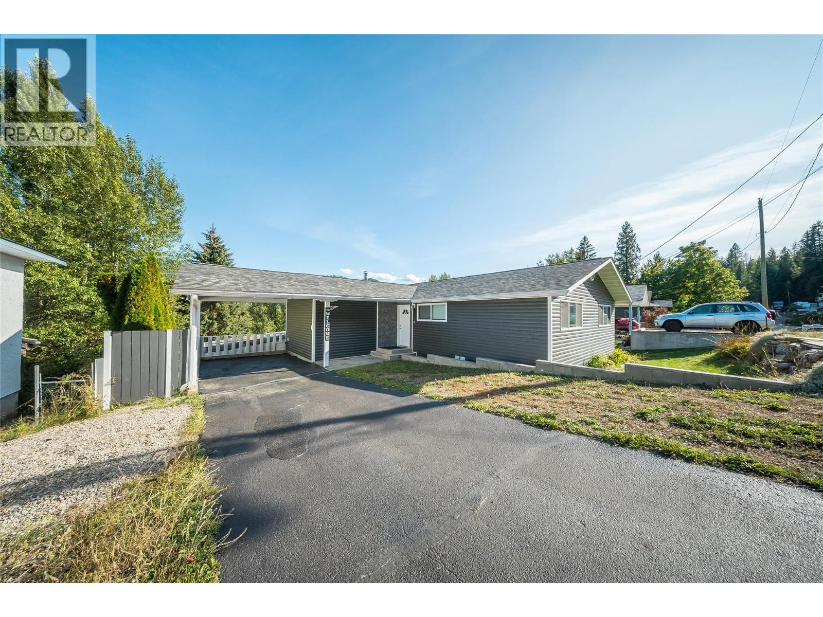 1762 First Street, Fruitvale, British Columbia  V0G 1L0 - Photo 37 - 10400194