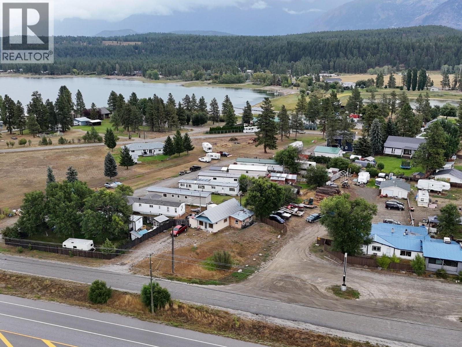 6598 Larch Road, Wasa, British Columbia  V0B 2K0 - Photo 1 - 10399624