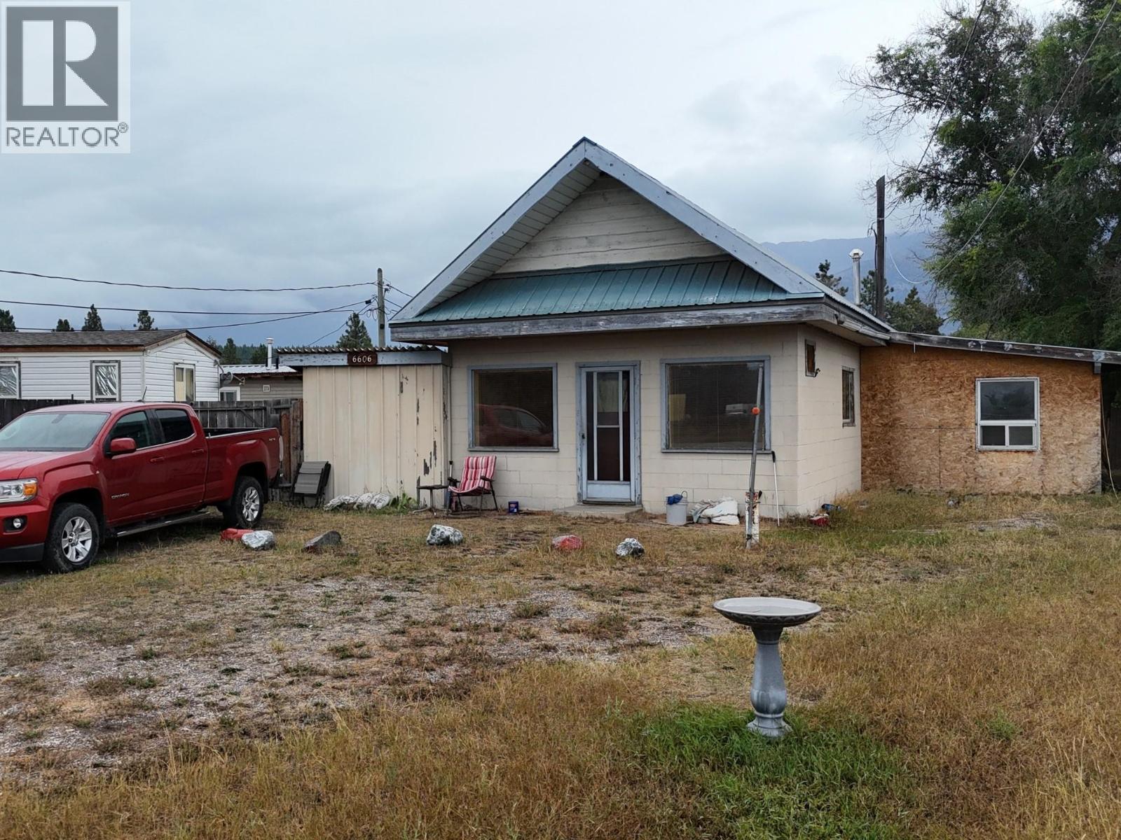6598 Larch Road, Wasa, British Columbia  V0B 2K0 - Photo 22 - 10399624