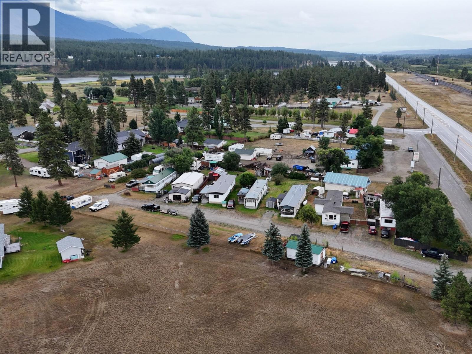 6598 Larch Road, Wasa, British Columbia  V0B 2K0 - Photo 32 - 10399624