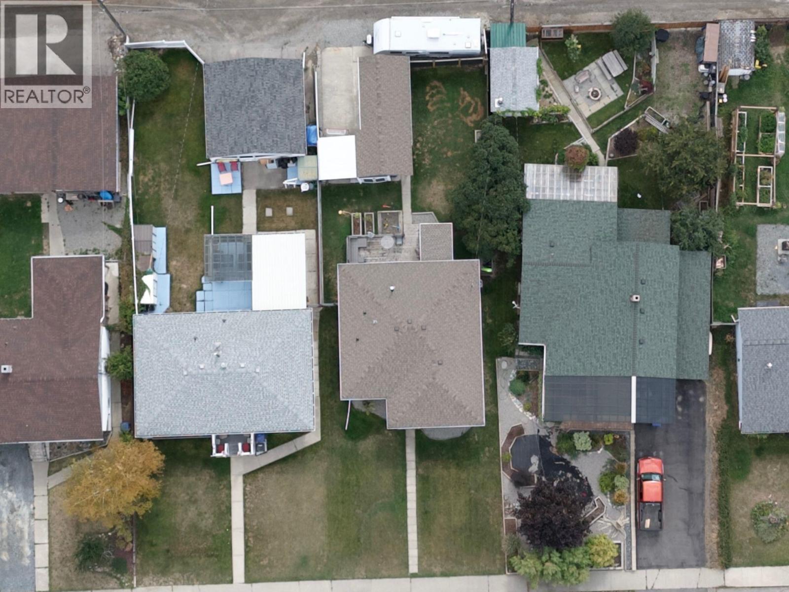 713 7th Street S, Cranbrook, British Columbia  V1C 1N2 - Photo 3 - 10400457