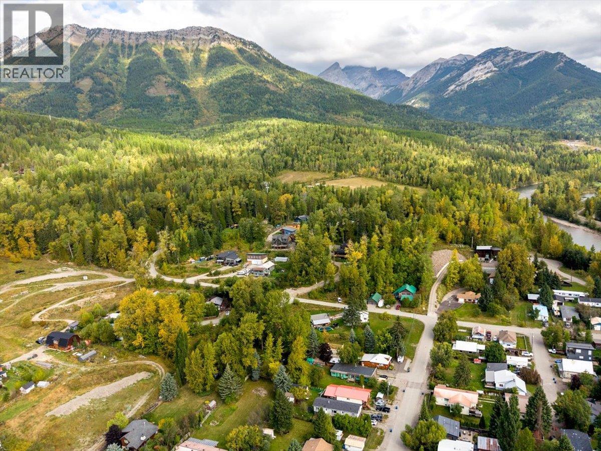 264 Glover Street, Fernie, British Columbia  V0B 1M1 - Photo 16 - 10400759