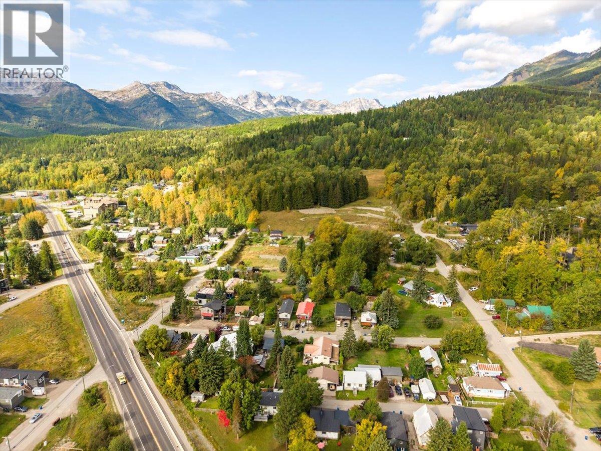 264 Glover Street, Fernie, British Columbia  V0B 1M1 - Photo 29 - 10400759