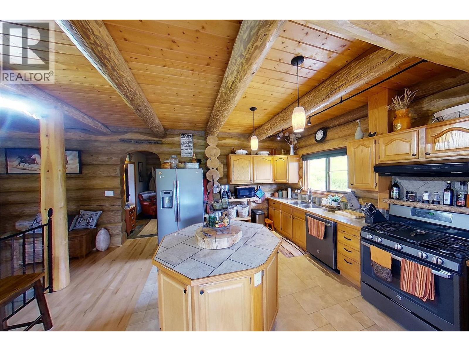 1225 Round Lake Road, Armstrong, British Columbia  V0E 1B5 - Photo 10 - 10400736