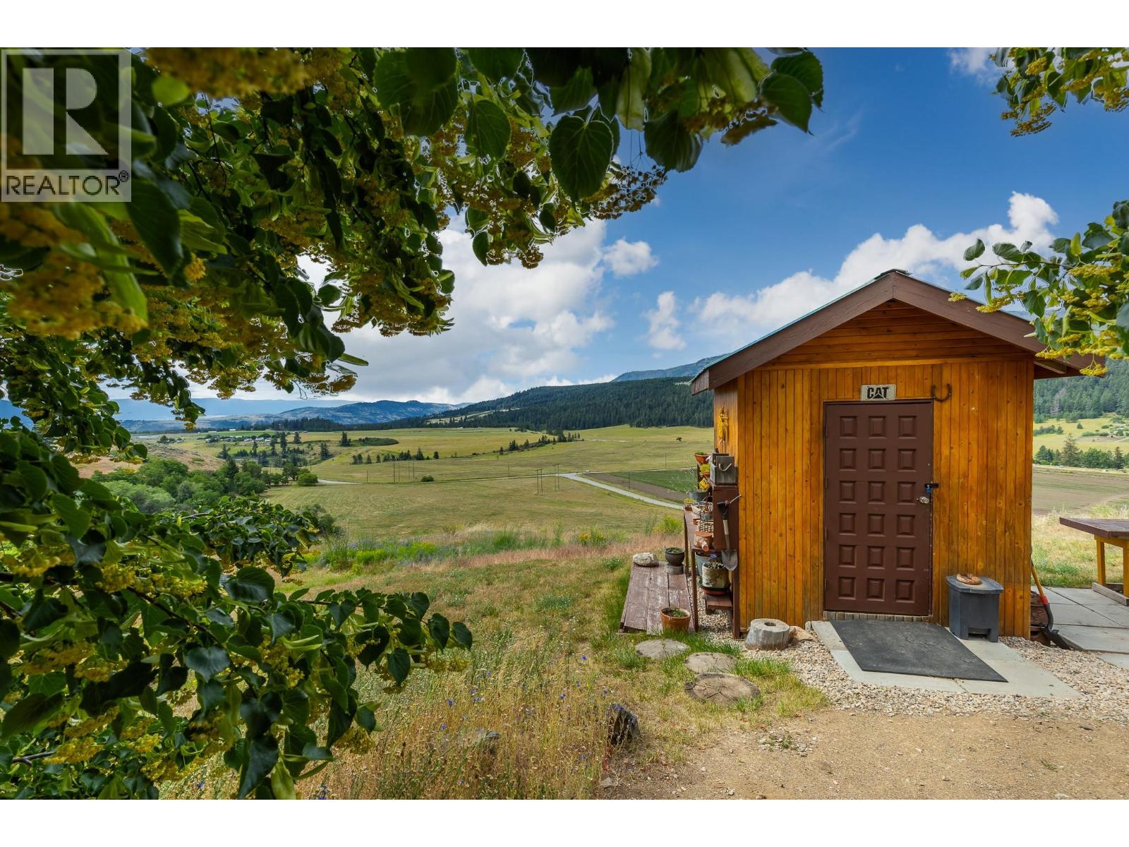 1225 Round Lake Road, Armstrong, British Columbia  V0E 1B5 - Photo 37 - 10400736
