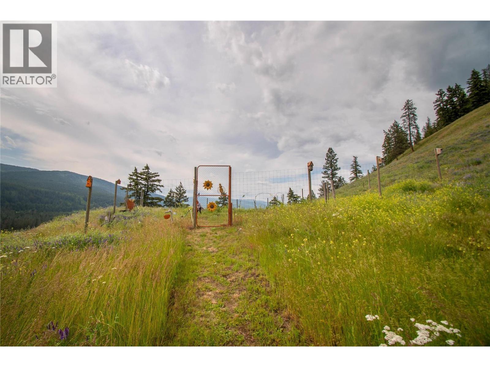 1225 Round Lake Road, Armstrong, British Columbia  V0E 1B5 - Photo 41 - 10400736