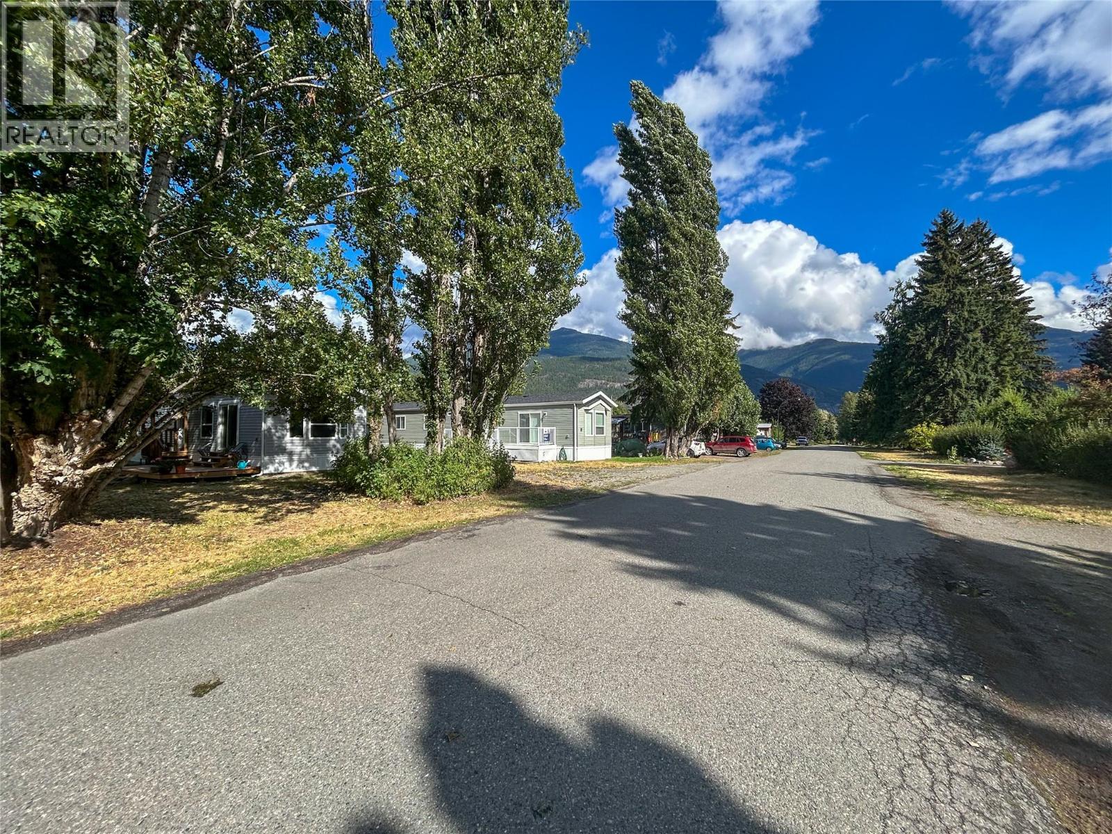 244 E Avenue, Kaslo, British Columbia  V0G 1M0 - Photo 21 - 10400726