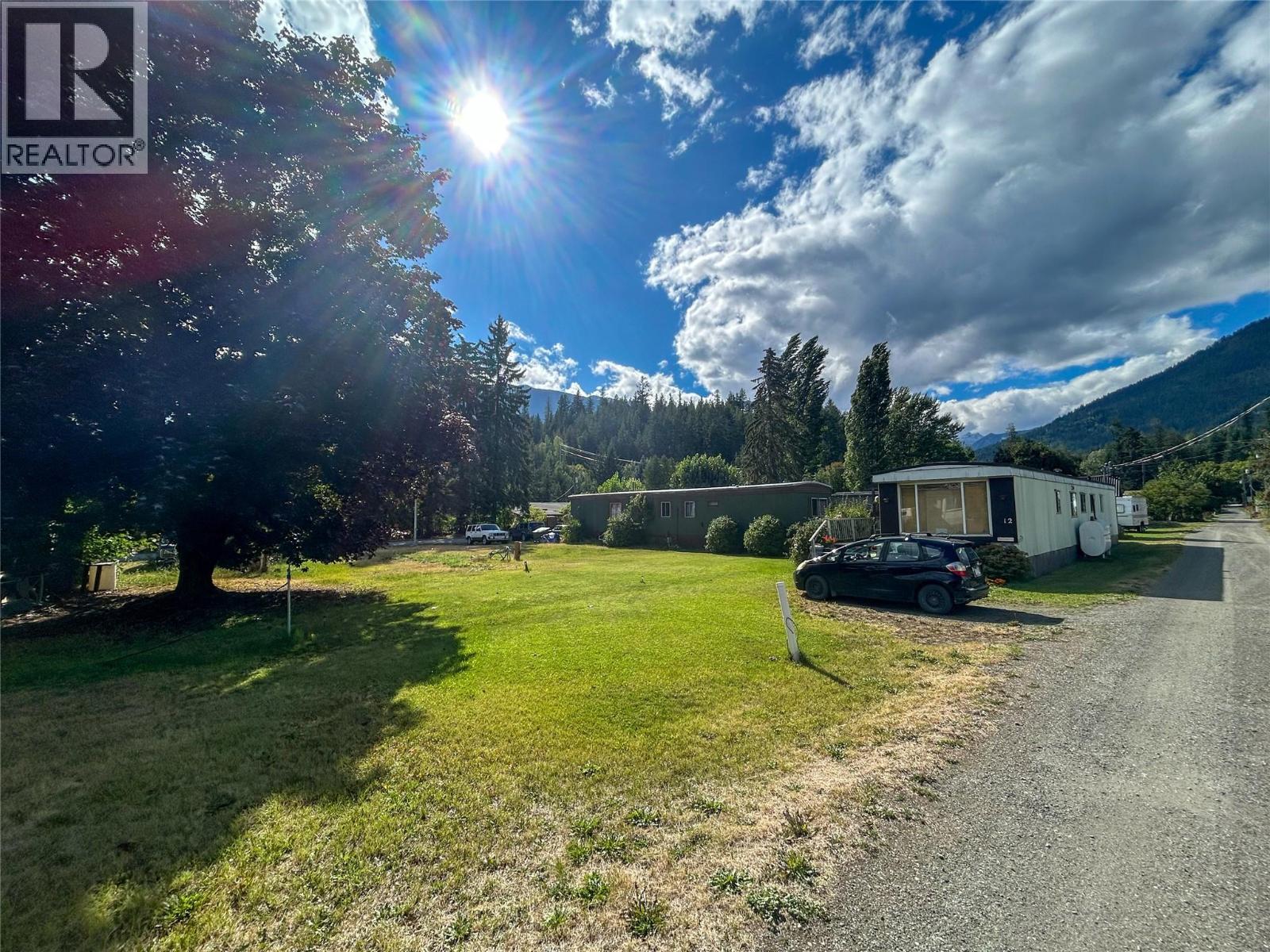 244 E Avenue, Kaslo, British Columbia  V0G 1M0 - Photo 24 - 10400726